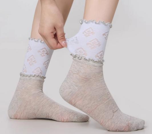 女裝中筒襪 - 撞色花邊