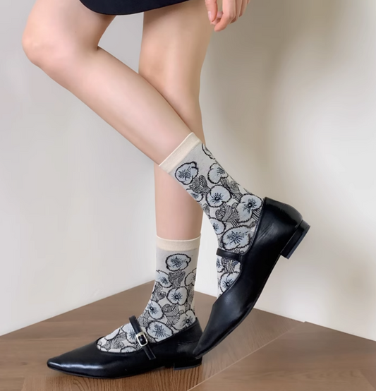 女裝中筒襪 - 黑花